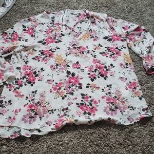 Floral top